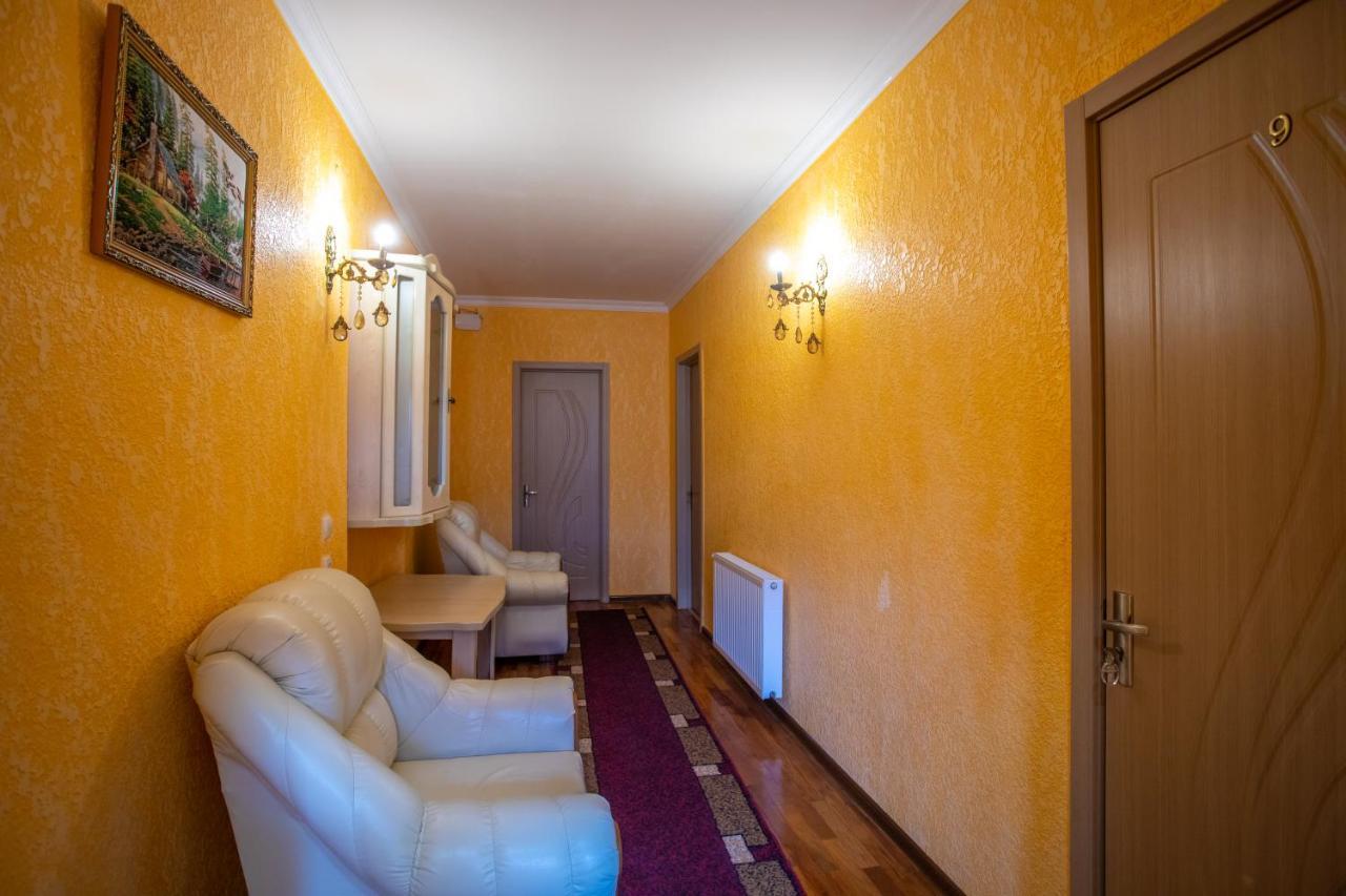 Hotel Vladi Kutaisi Eksteriør bilde